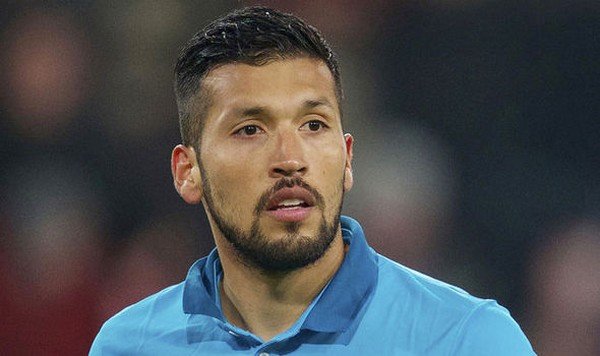 8. Ezequiel Garay