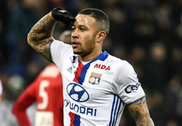 11 - Memphis Depay - Olimpik Lyon - 25,00 mil. Euro