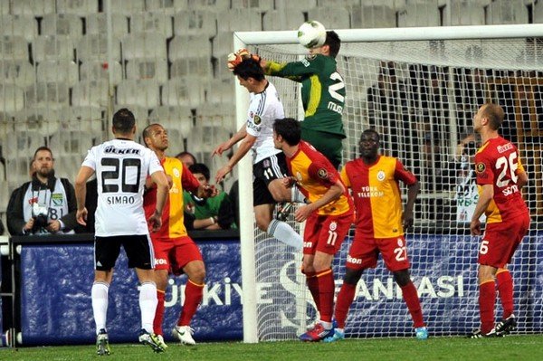 16 Nisan 2012 - Süper Lig maçı - İnönü Stadyumu