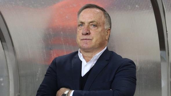 Dick Advocaat: Maç izlemeyi bıraksınlar