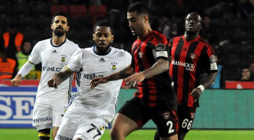  Gaziantepspor  Fenerbahçe maçını 14 bin kişi izledi
