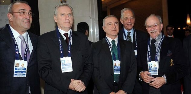 Başkanlar derbi maça akın ediyor.