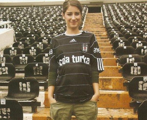 Hazal Kaya