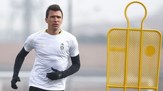 Mandzukic sürprizi