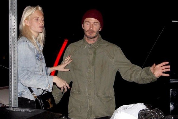 Beckham gecelerde Poppy Delevingne ile görüldü