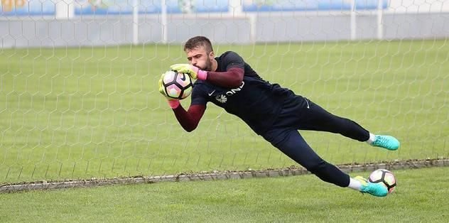 Onur Kıvrak geri döndü!