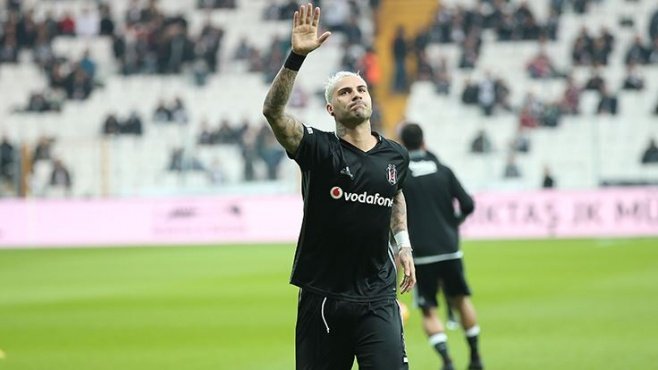 Quaresma Galatasaray derbisinde oynayacak mı?