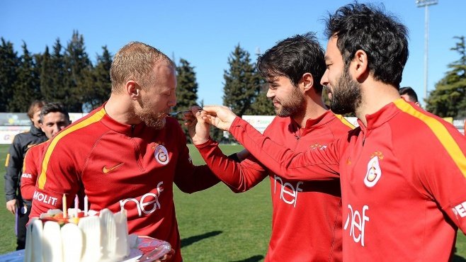 Semik Kaya’ya doğum günü kutlaması