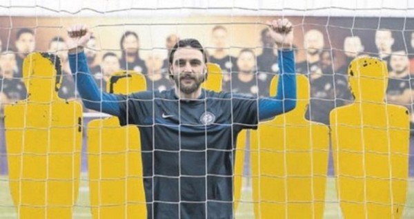 Hakan Arıkan - 34 yıl 03 ay 24 gün