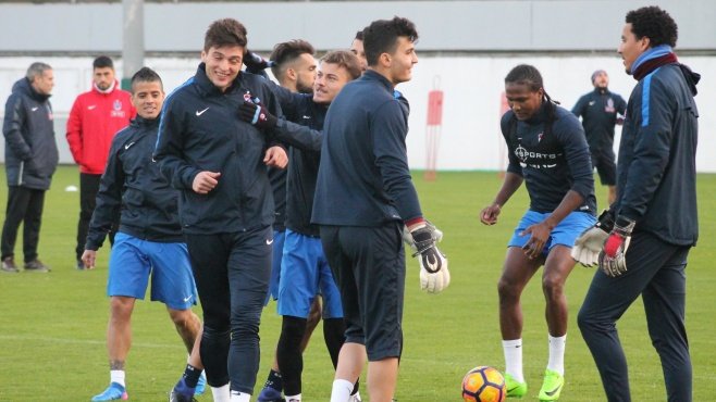 Trabzonspor’da neşeli antrenman