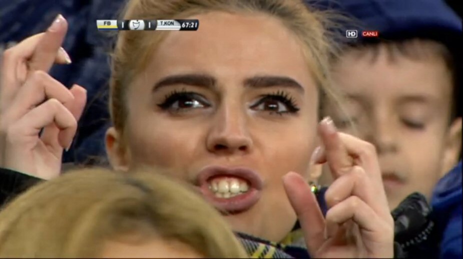 Ünlülerin derbi totemleri