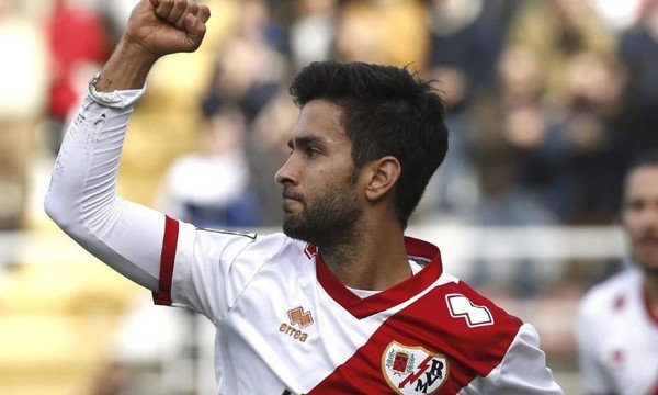 28. Alberto Bueno