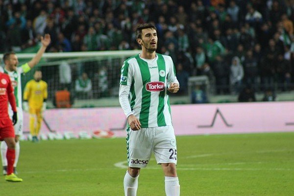Riad Bajic - 17 maç - 9 gol
