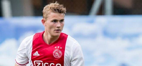 Matthijs de LigtTakım: Ajax Ülke: Hollanda