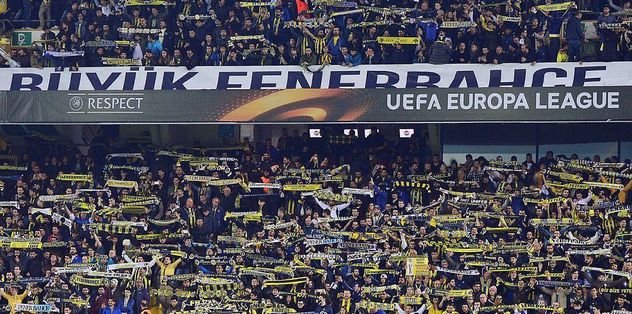 Fenerbahçe Krasnodar maçında yönetime istifa tepkisi
