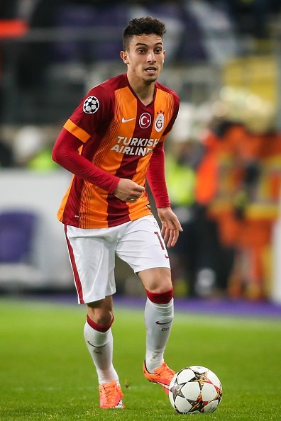10 - Alex Telles - 6,15 mil. Euro