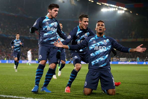 16 - Porto