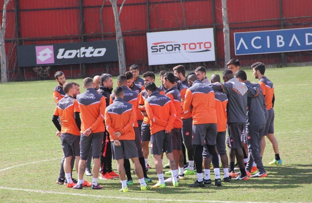 17. Adanaspor