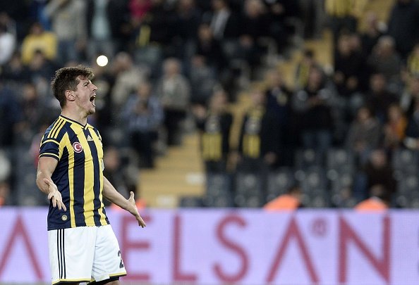 27 - Emre Belözoğlu-Newcastle United’dan Fenerbahçe’ye - 4.5 milyon euro