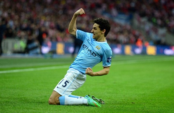 2 - Jesus Navas - Manchester City - 15,00 mil. Euro