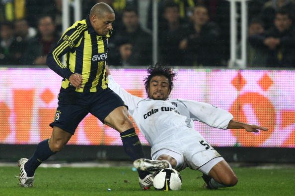 3-Roberto Carlos