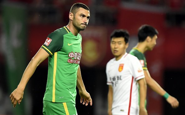4 - Burak Yilmaz - Beijing Guoan