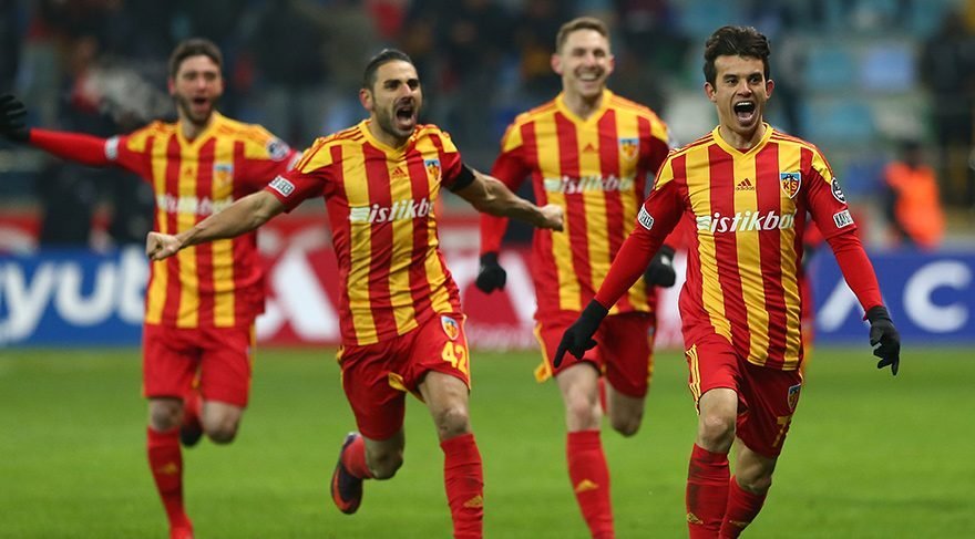 9 - Kayserispor - Yaş ortalaması: 27,2