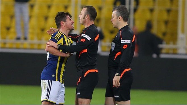 En Az Konuşan Futbolcu?