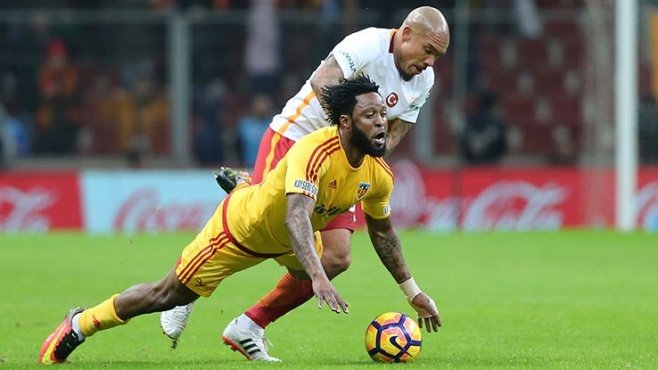  Nigel de Jong, Gençlerbirliği maçında yok!