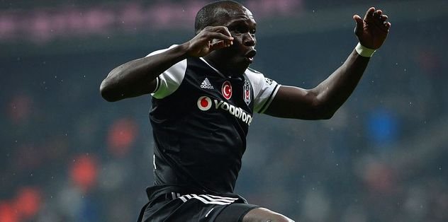Aboubakar parasını çıkardı!