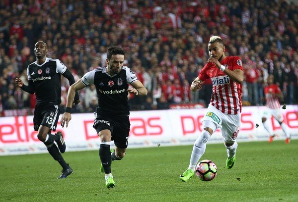 Cem Dizdar’ın Antalyaspor - Beşiktaş maç yorumu - Fanatik