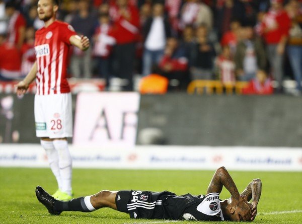 'Antalyaspor 0-0 Beşiktaş yazar yorumları