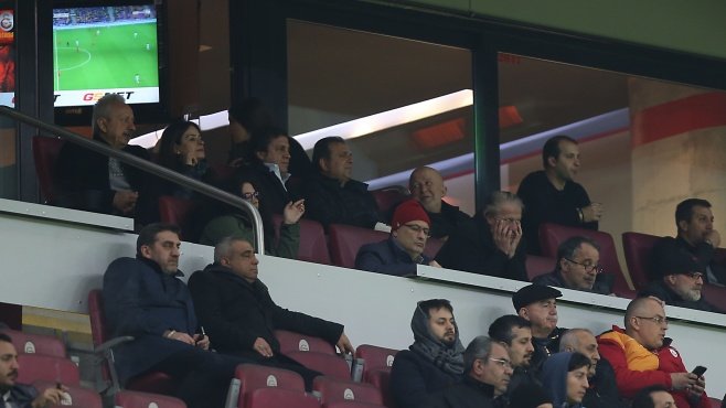 Arena’da efsaneye büyük ayıp