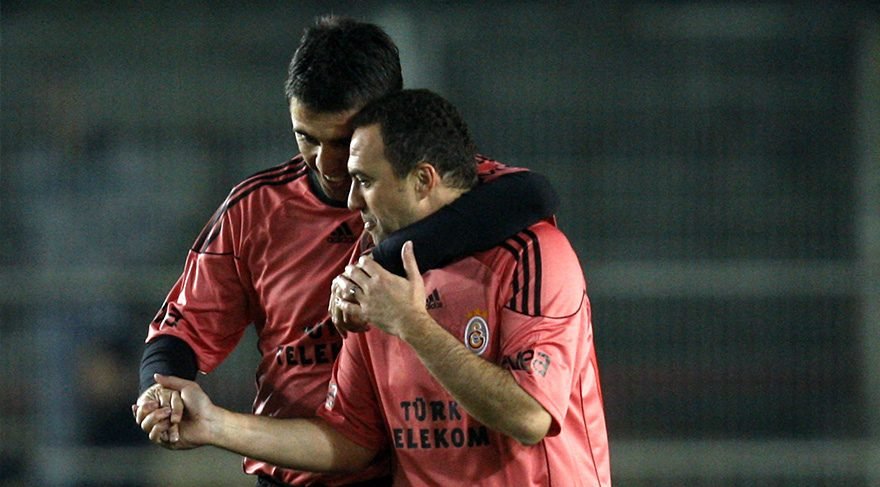 Arif Erdem ve Hakan Şükür Galatasaray’dan siliniyor!