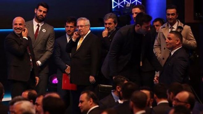 Beklenen buluşma gerçekleşti: Aziz Yıldırım ve Aykut Kocaman...