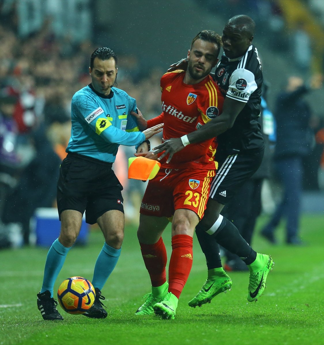 Ahmet Çakar’ın Beşiktaş - Kayserispor maç yorumu - Sabah