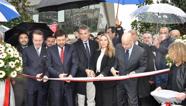 'Beşiktaş'ın yeni tesisleri açıldı