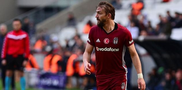 Caner Erkin’in tapusu alınıyor!