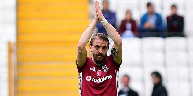Caner gibisi ’el’ yakıyor!
