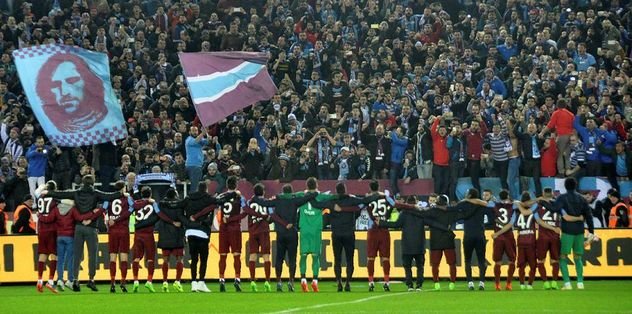 Coştu yine Karadeniz! Dalga dalga geliyor.