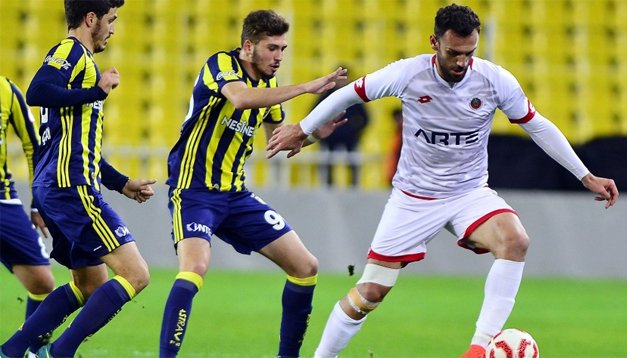 'Defansta yapılan ikili mücadelelerde takımların başarı oranları