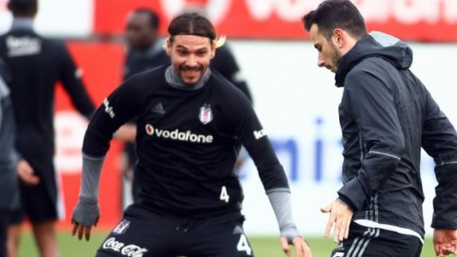 Demba Ba ve Ersan’a 2 aylık deneme!