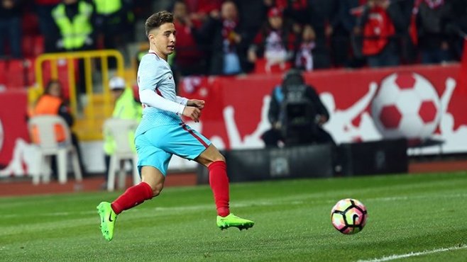 Emre Mor