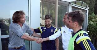 En Kötü Giyinen Futbolcu?