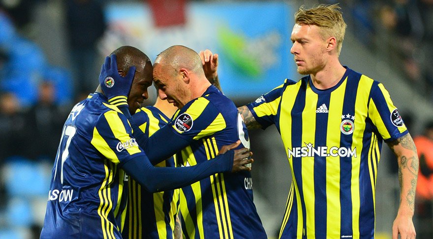 FENERBAHÇE: GÖRDÜĞÜ KIRMIZI KART: 2 - RAKİPLERİNİN GÖRDÜĞÜ KIRMIZI KART: 7