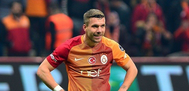 Galatasaray Podolski’yi KAP’a bildirdi!