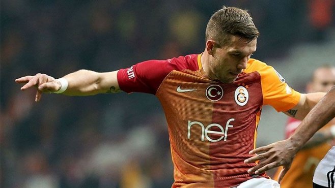 Galatasaray’da Podolski ve Ahmet Çalık takımdan ayrı çalıştı