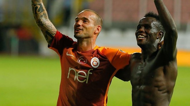 Galatasaray’da Sneijder ve Bruma zirvesi!