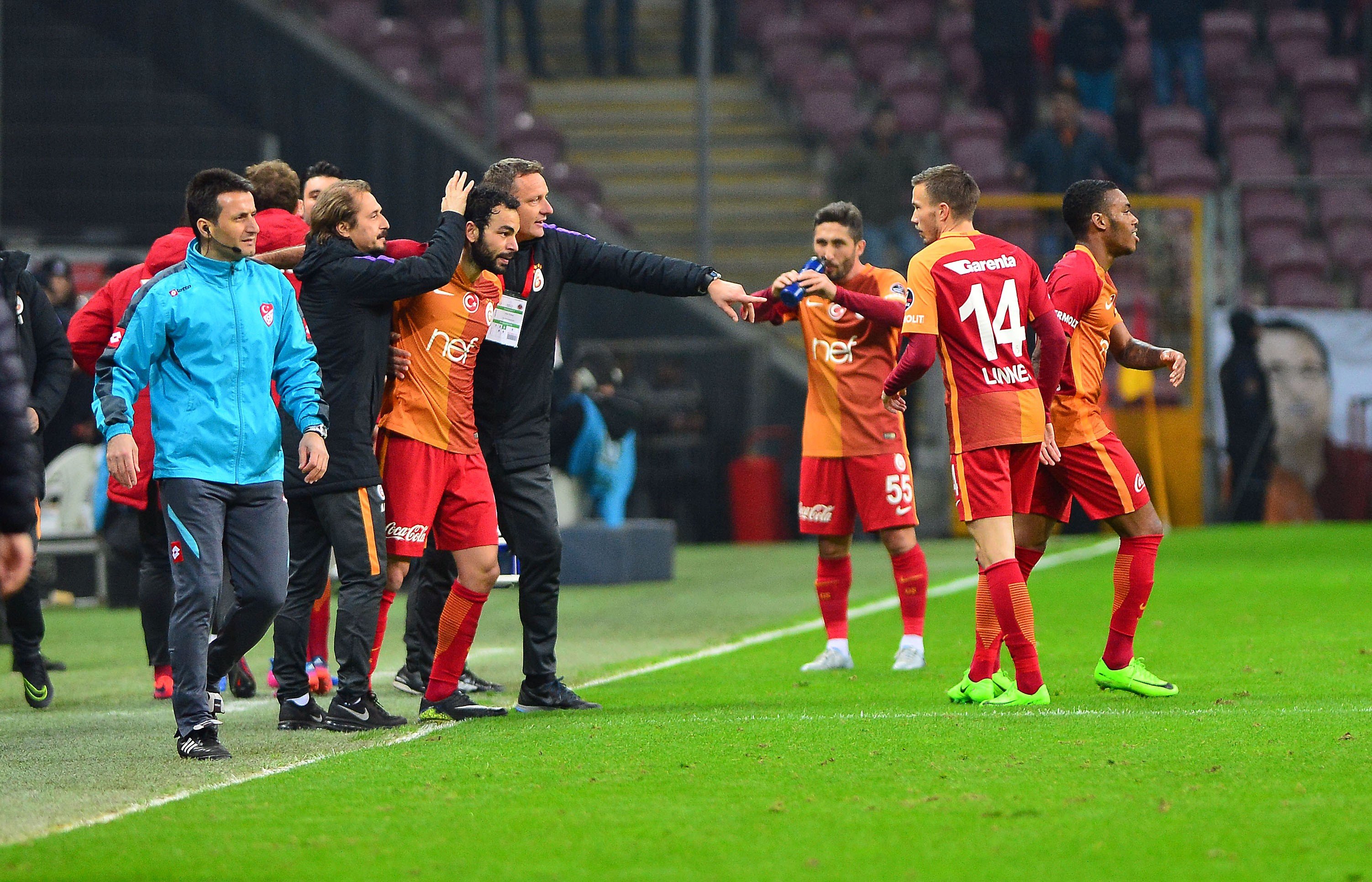 Galatasaraylı taraftarlardan Tolga Ciğerci’ye tepki!