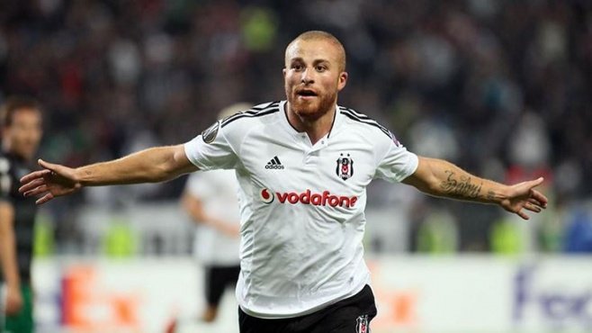 Gökhan Töre hız kesmiyor
